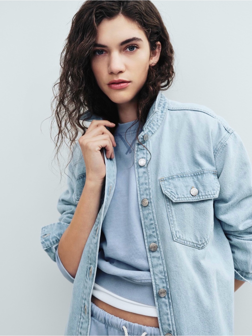 GAP Light Wash Denim Jean Jacket - Pale Blue